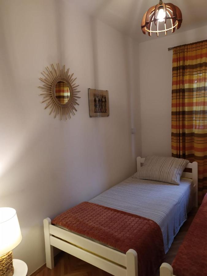 Cozy Apartments Danica Novalja - Ground Floor Eksteriør bilde