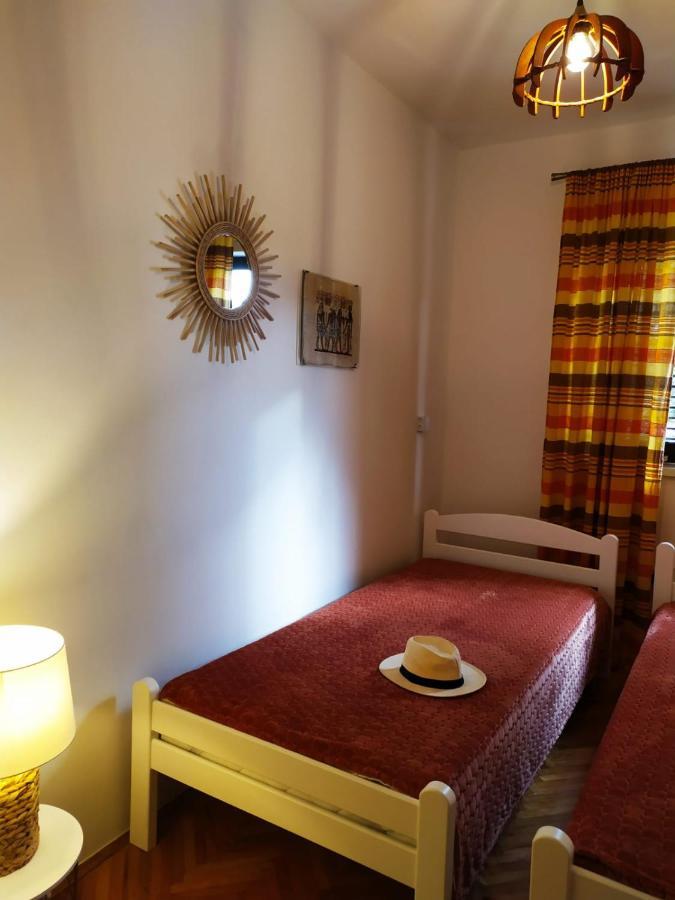 Cozy Apartments Danica Novalja - Ground Floor Eksteriør bilde